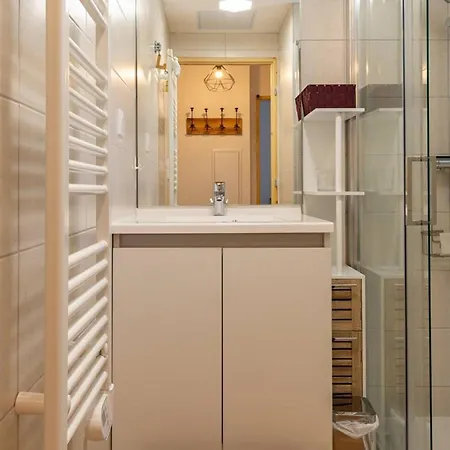 5 Personnes Avec Wifi, Parking, Proche Du A - Fr-1-695-78 * Génos